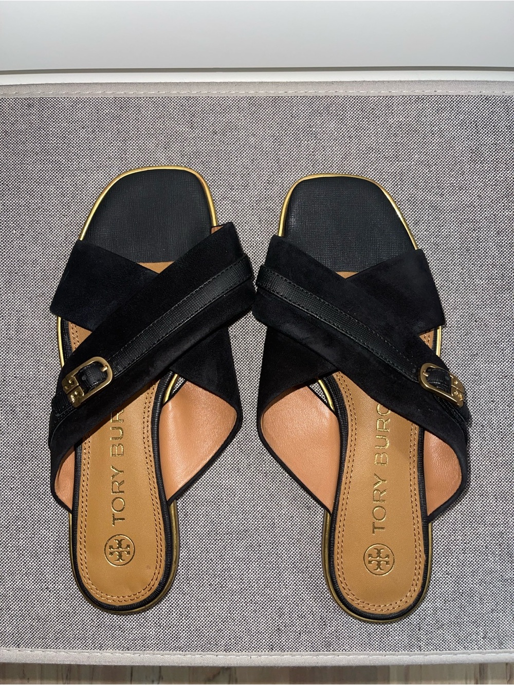Tory Burch DELANEY Sandals; Perfect Black; 6M